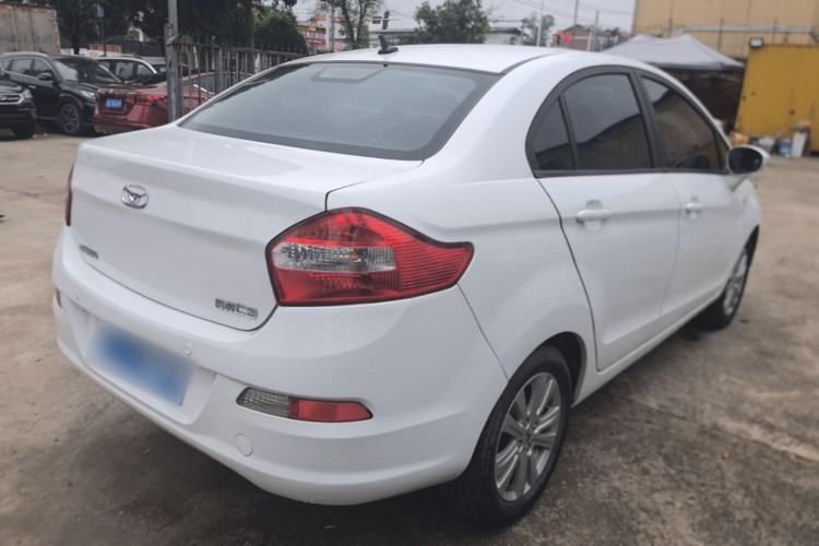 Used Cowin C3 2015 1.5L AMT Gold Diamond Edition Rear Right 45 Deg