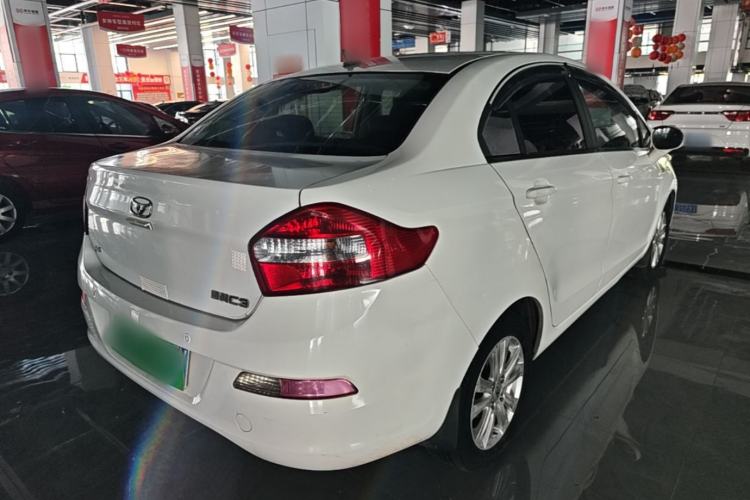 Used Cowin C3 2015 1.5L AMT Gold Diamond Edition Rear Right 45 Deg