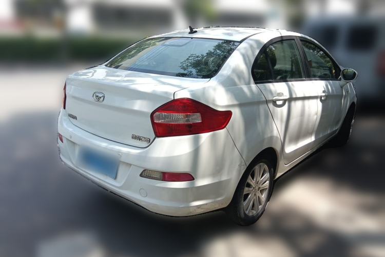 Used Cowin C3 2015 1.5L AMT Gold Diamond Edition Rear Right 45 Deg