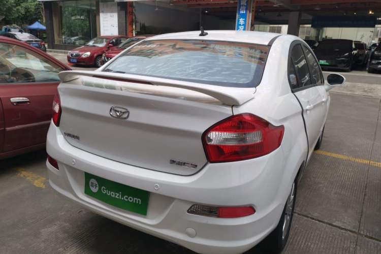 Used Cowin C3 2015 1.5L AMT Gold Diamond Edition Rear Right 45 Deg