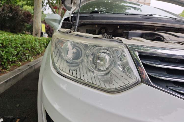 Used Cowin C3 2015 1.5L Manual Gold Diamond Edition Right Front Headlight