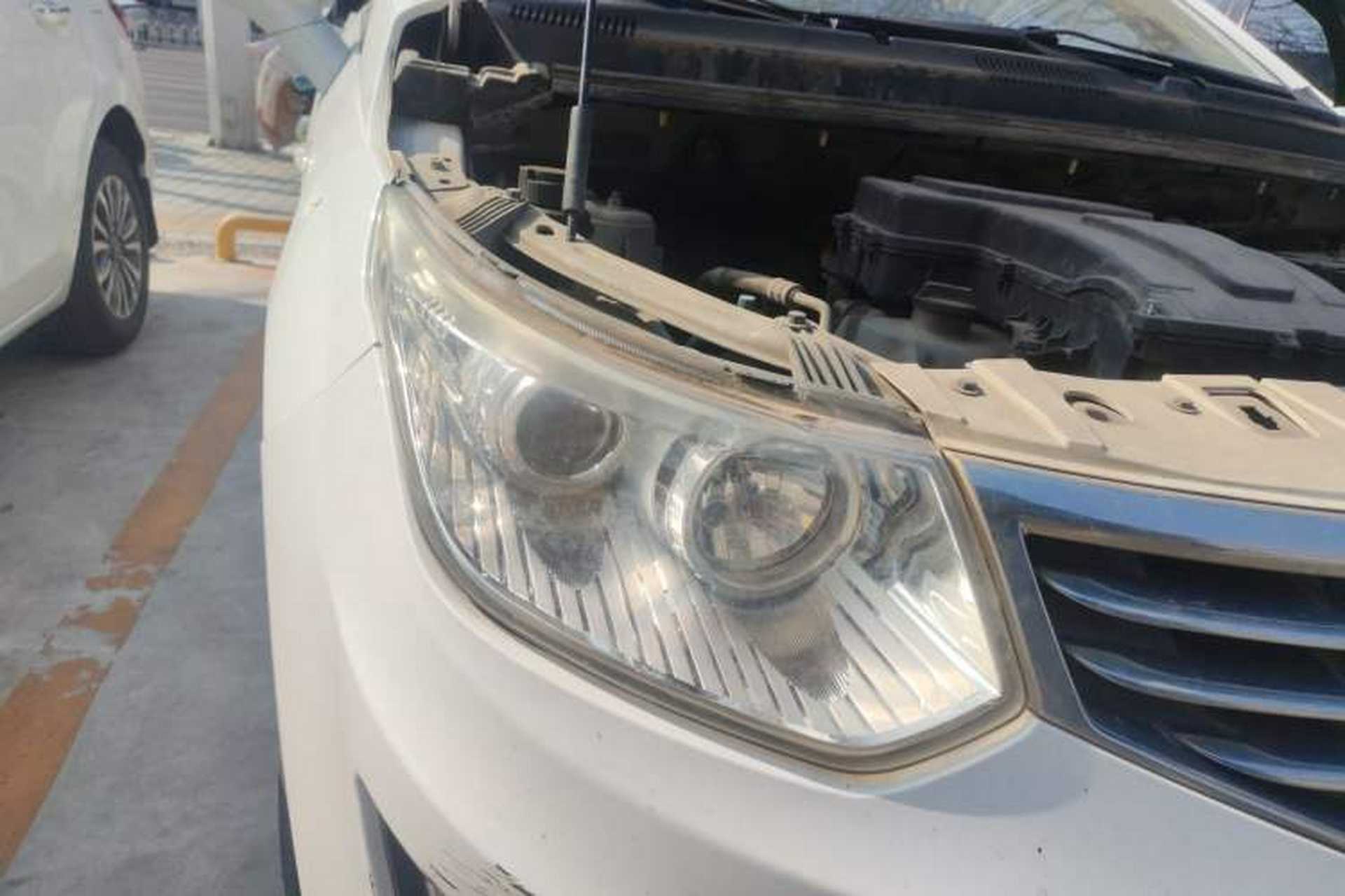 Used Cowin C3 2015 1.5L Manual Gold Diamond Edition Right Front Headlight