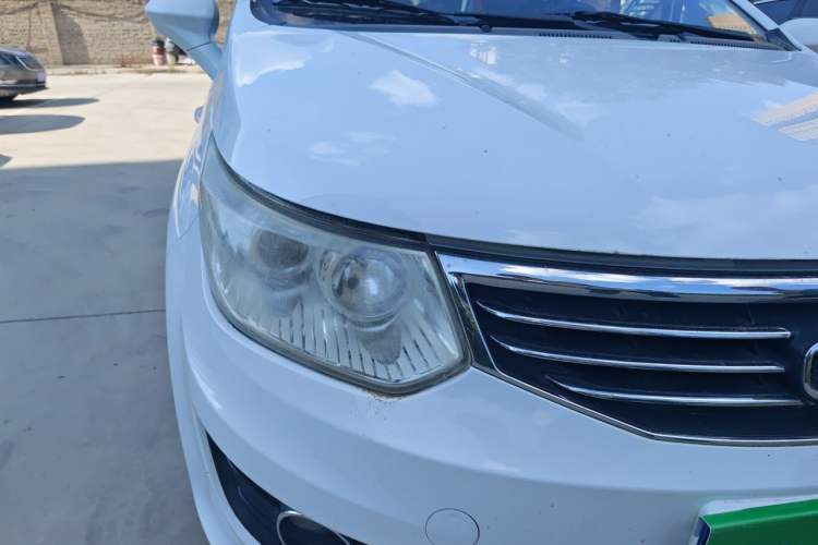 Used Cowin C3 2015 1.5L Manual Blue Diamond Model Right Front Headlight