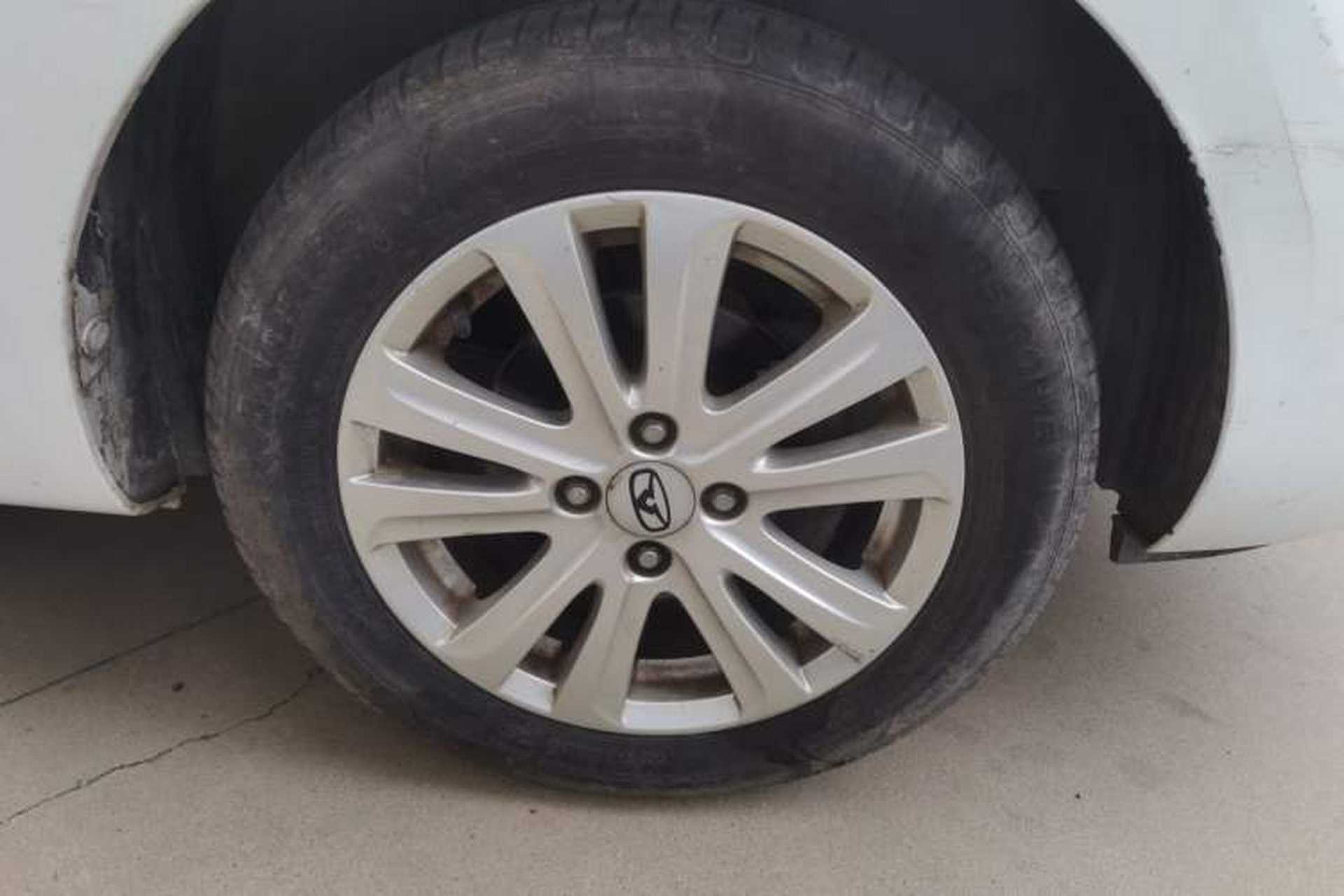 Used Cowin C3 2015 1.5L Manual Yellow Diamond Edition Right Front Wheel Hub
