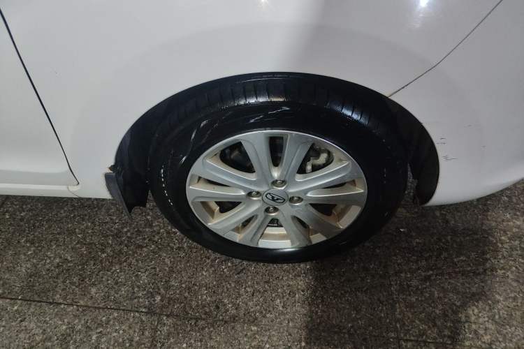 Used Cowin C3 2015 1.5L Manual Yellow Diamond Edition Right Front Wheel Hub