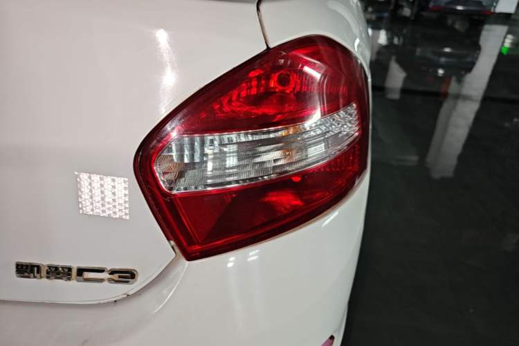 Used Cowin C3 2015 1.5L AMT Gold Diamond Edition Right Rear Taillight