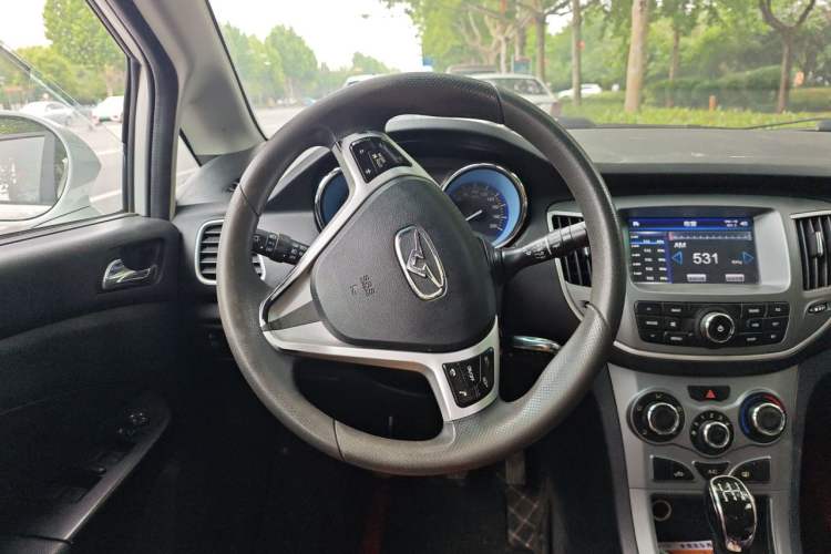 Used Cowin C3 2015 1.5L Manual Gold Diamond Edition Steering Wheel
