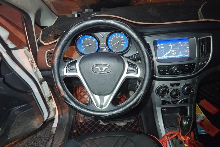 Used Cowin C3 2015 1.5L Manual Gold Diamond Edition Steering Wheel