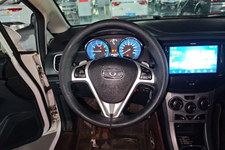 Used Cowin C3 2015 1.5L AMT Gold Diamond Edition Steering Wheel