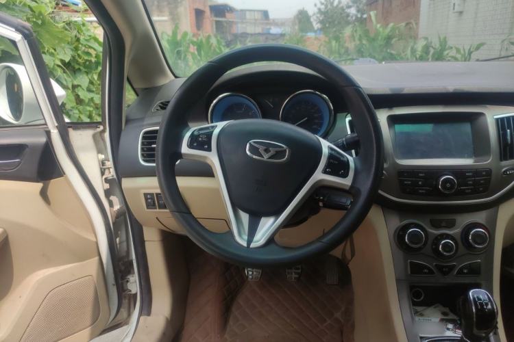 Used Cowin C3 2015 1.5L Manual Gold Diamond Edition Steering Wheel