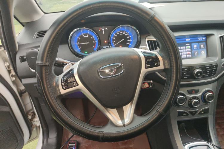 Used Cowin C3 2015 1.5L AMT Gold Diamond Edition Steering Wheel