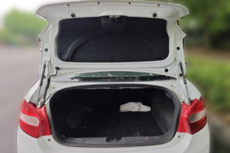 Used Cowin C3 2015 1.5L Manual Gold Diamond Edition Trunk