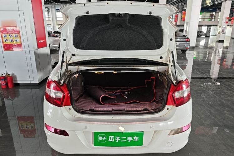 Used Cowin C3 2015 1.5L AMT Gold Diamond Edition Trunk