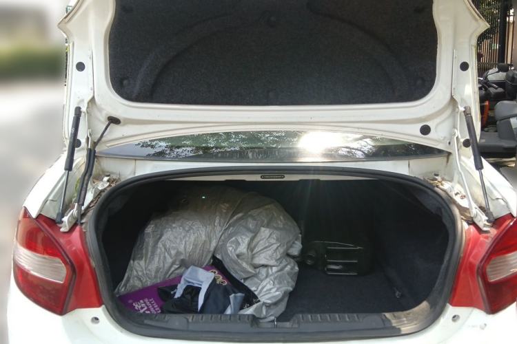 Used Cowin C3 2015 1.5L AMT Gold Diamond Edition Trunk
