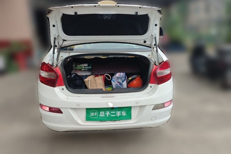 Used Cowin C3 2015 1.5L AMT Gold Diamond Edition Trunk