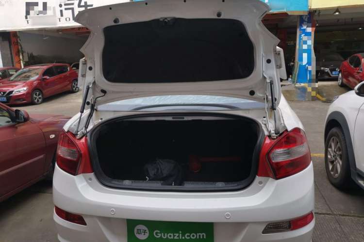 Used Cowin C3 2015 1.5L AMT Gold Diamond Edition Trunk
