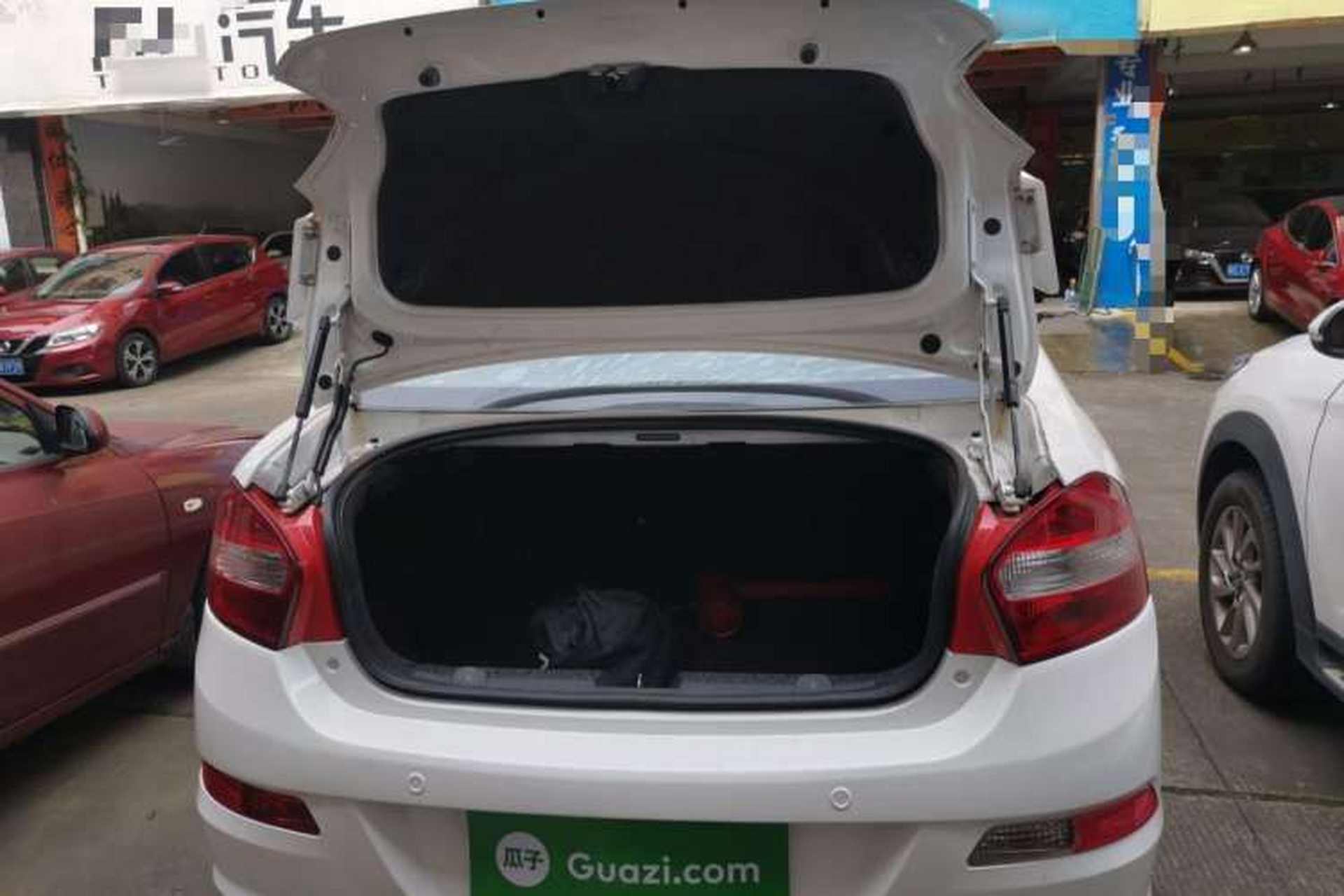 Used Cowin C3 2015 1.5L AMT Gold Diamond Edition Trunk