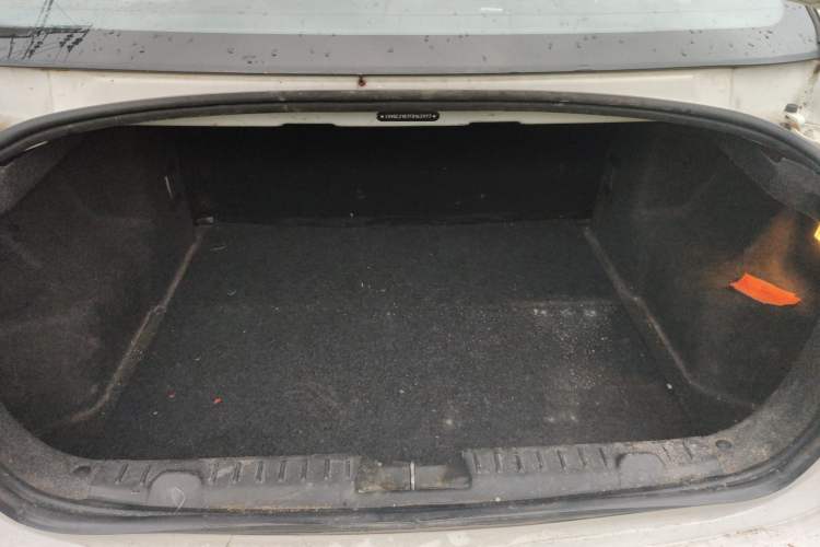 Used Cowin C3 2015 1.5L AMT Gold Diamond Edition Trunk