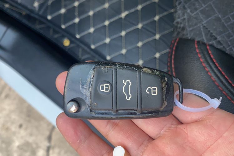 Used Cowin C3 2015 1.5L AMT Gold Diamond Edition Vehicle Key