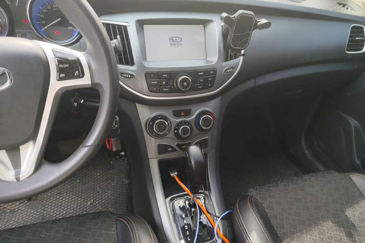 Used Cowin C3 2016 1.5L Automatic Hongzuan Edition Audio And AC Panel