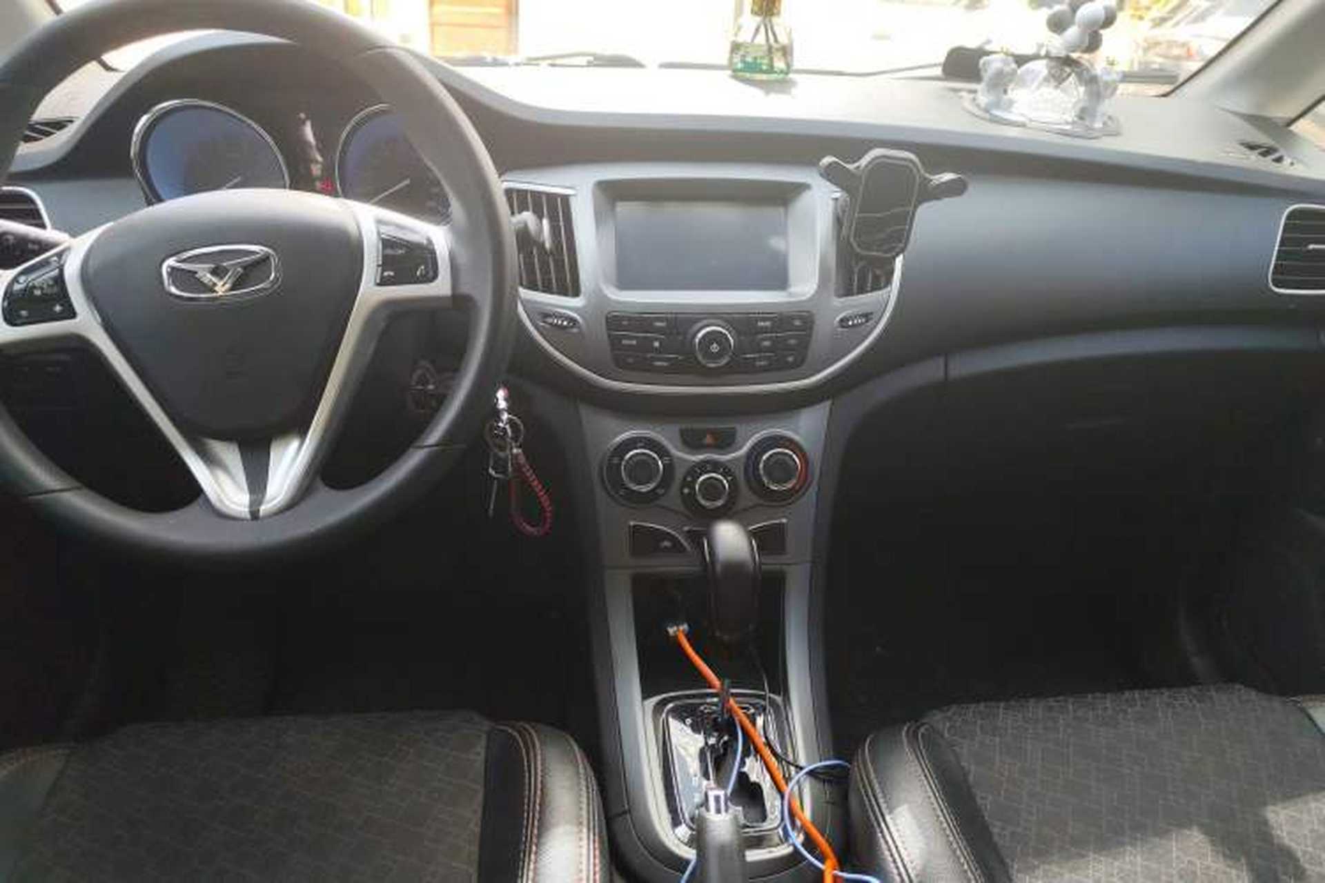 Used Cowin C3 2016 1.5L Automatic Hongzuan Edition Center Console