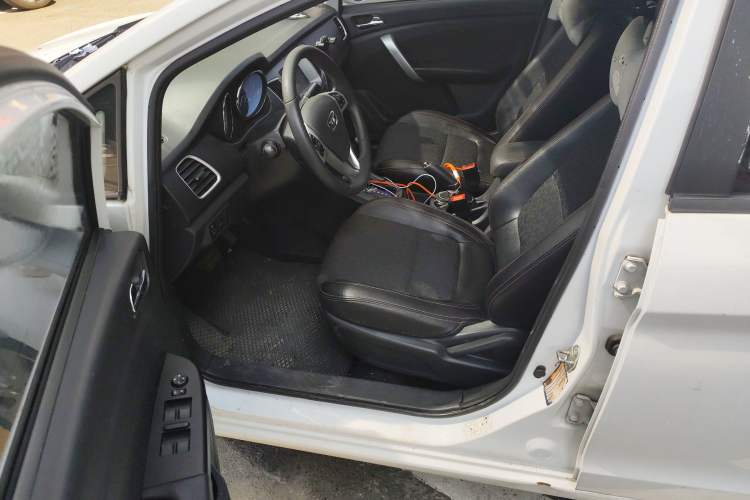 Used Cowin C3 2016 1.5L Automatic Hongzuan Edition Driver Seat