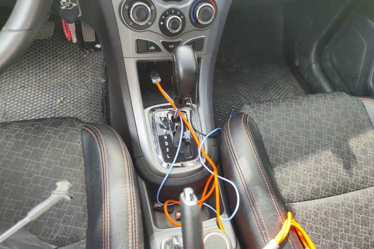 Used Cowin C3 2016 1.5L Automatic Hongzuan Edition Gear Lever