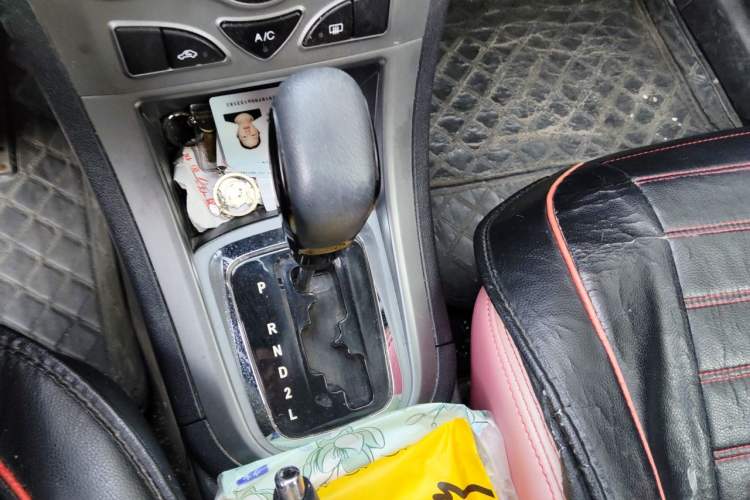 Used Cowin C3 2016 1.5L Automatic Hongzuan Edition Gear Lever