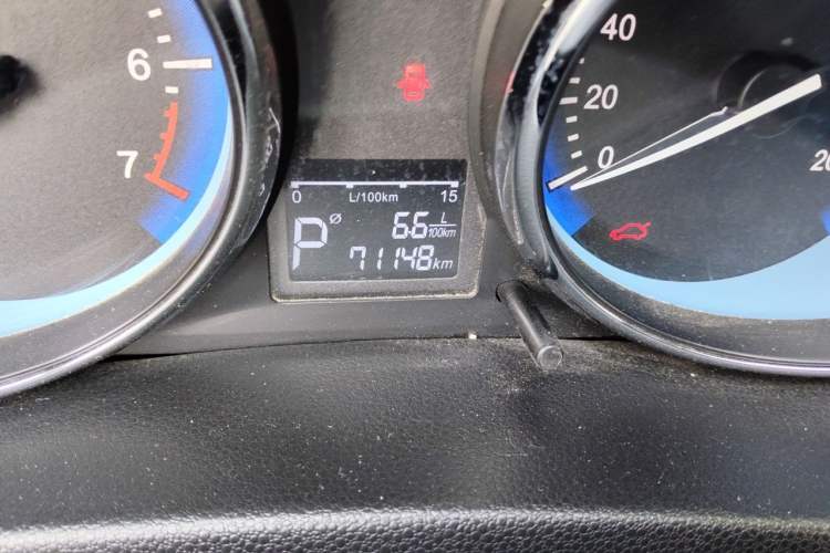 Used Cowin C3 2016 1.5L Automatic Hongzuan Edition Odometer Close Up