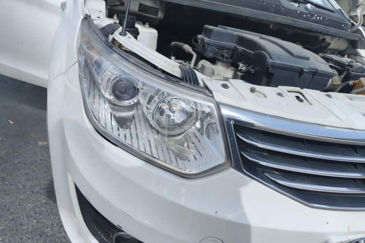 Used Cowin C3 2016 1.5L Automatic Hongzuan Edition Right Front Headlight