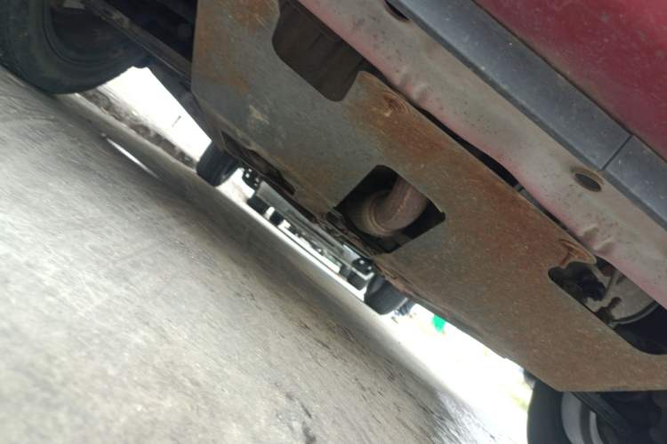 Used Cowin C3R 2015 1.5L Manual Gold Diamond Edition Chassis Front