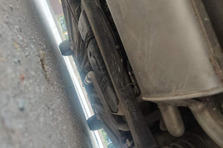 Used Cowin C3R 2015 1.5L AMT Gold Diamond Edition Chassis Rear