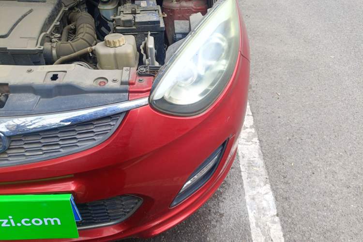 Used Cowin C3R 2015 1.5L Manual Gold Diamond Edition Engine Bay Left