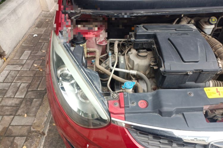 Used Cowin C3R 2015 1.5L Manual Gold Diamond Edition Engine Bay Right