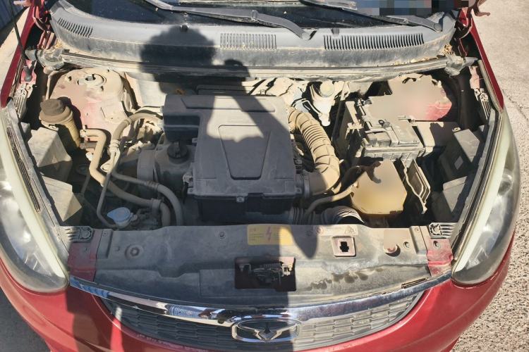 Used Cowin C3R 2015 1.5L Manual Gold Diamond Edition Engine Bay