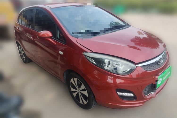 Used Cowin C3R 2015 1.5L AMT Gold Diamond Edition Front Right 45 Deg