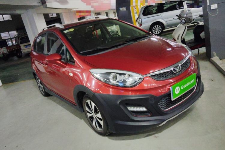 Used Cowin C3R 2015 1.5L AMT Gold Diamond Edition Front Right 45 Deg