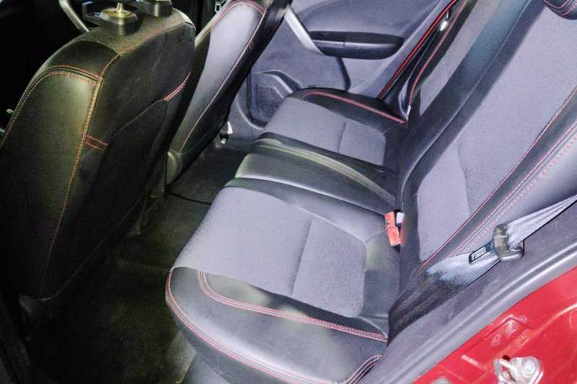 Used Cowin C3R 2015 1.5L AMT Gold Diamond Edition Left Rear Seat