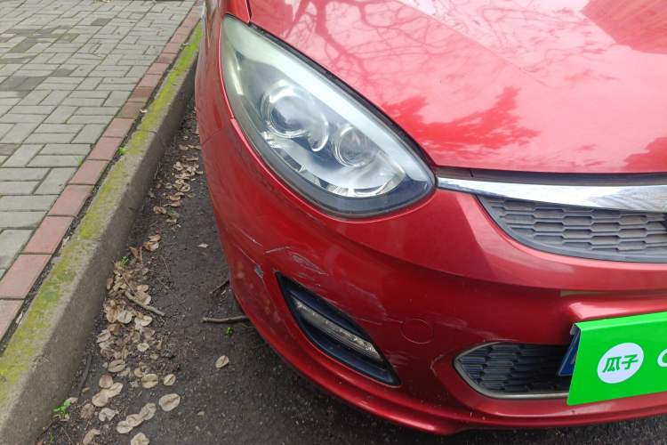 Used Cowin C3R 2015 1.5L Manual Gold Diamond Edition Right Front Headlight
