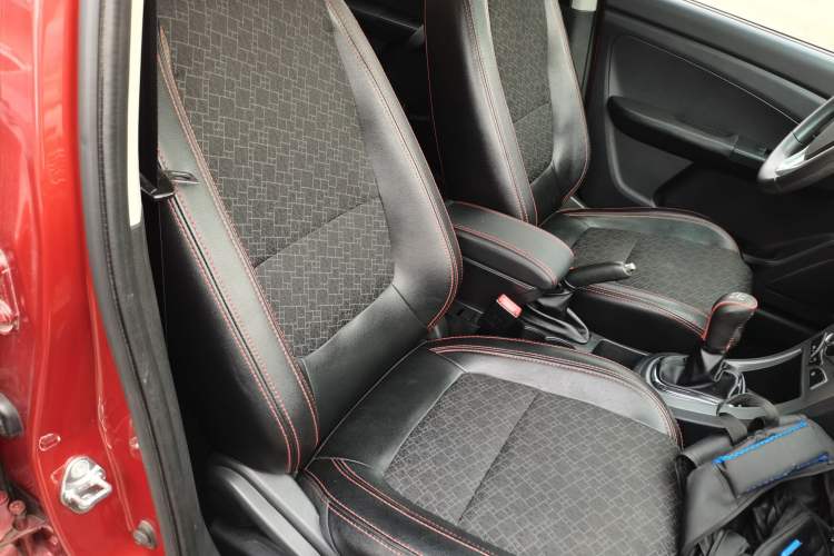 Used Cowin C3R 2015 1.5L Manual Gold Diamond Edition Right Front Seat