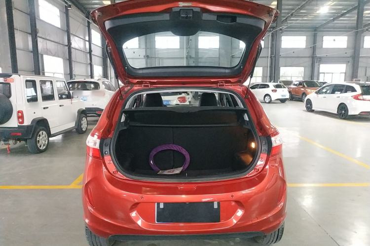 Used Cowin C3R 2015 1.5L Manual Gold Diamond Edition Trunk
