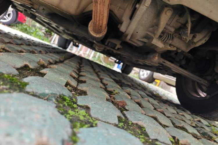 Used Cowin C3R 2015 1.5L Manual Gold Diamond Edition Chassis Front
