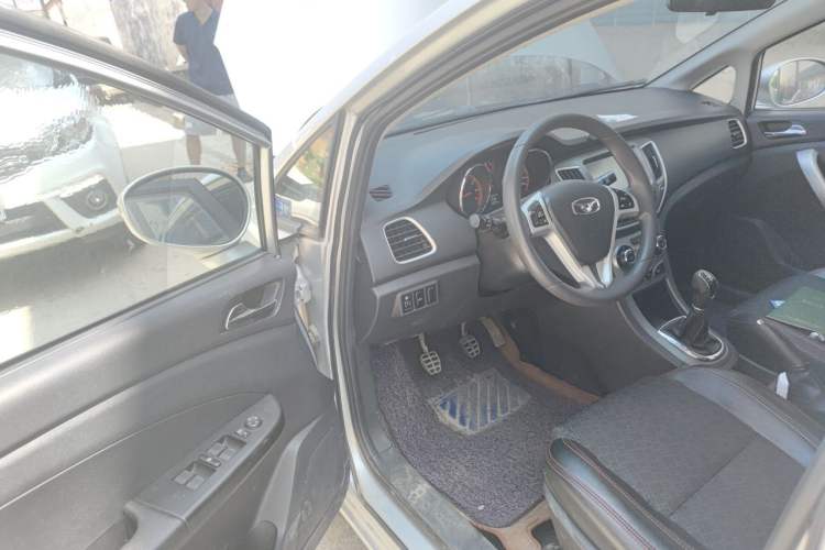 Used Cowin C3R 2015 1.5L Manual Gold Diamond Edition Driver Seat