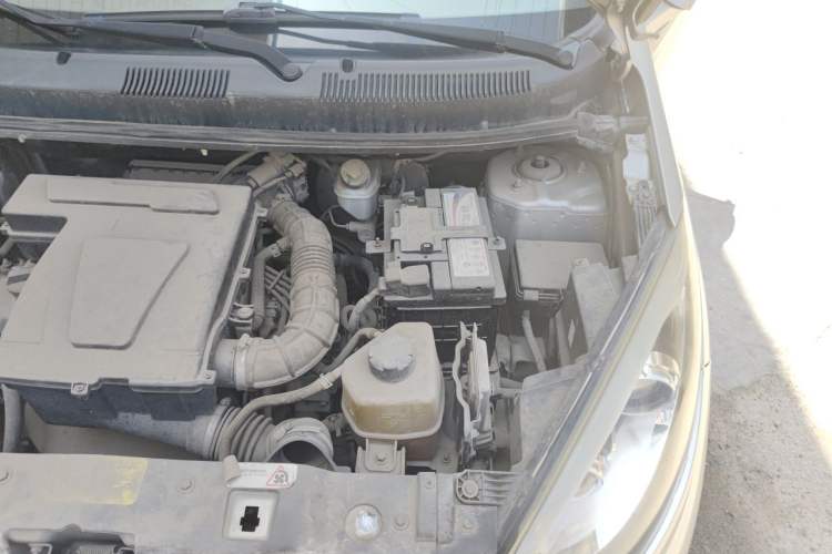 Used Cowin C3R 2015 1.5L Manual Gold Diamond Edition Engine Bay Left