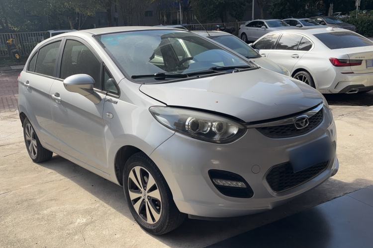 Used Cowin C3R 2015 1.5L Manual Gold Diamond Edition Exterior 6
