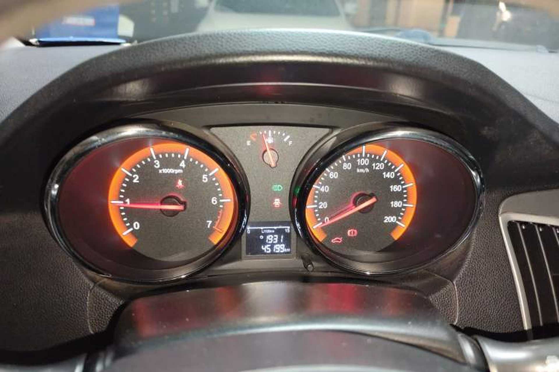 Used Cowin C3R 2015 1.5L Manual Gold Diamond Edition Instrument Cluster