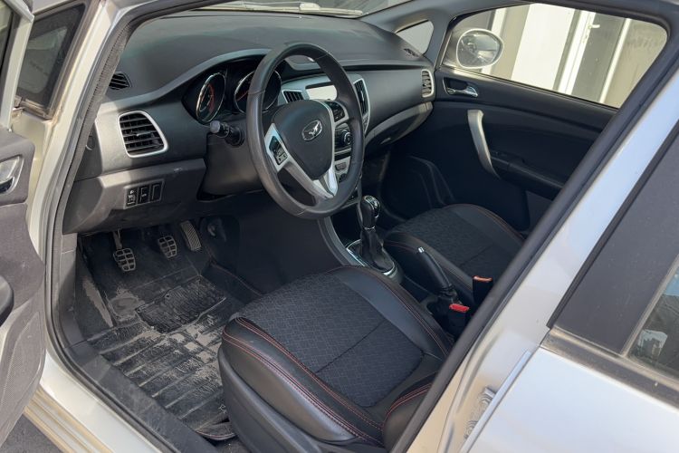 Used Cowin C3R 2015 1.5L Manual Gold Diamond Edition Interior 1