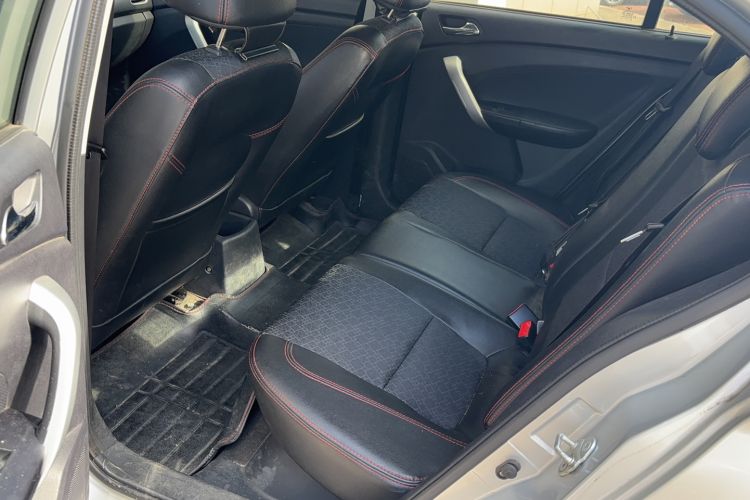 Used Cowin C3R 2015 1.5L Manual Gold Diamond Edition Interior 2
