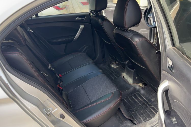 Used Cowin C3R 2015 1.5L Manual Gold Diamond Edition Interior 3