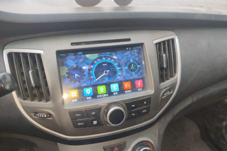Used Cowin C3R 2015 1.5L Manual Yellow Diamond Edition Audio And AC Panel
